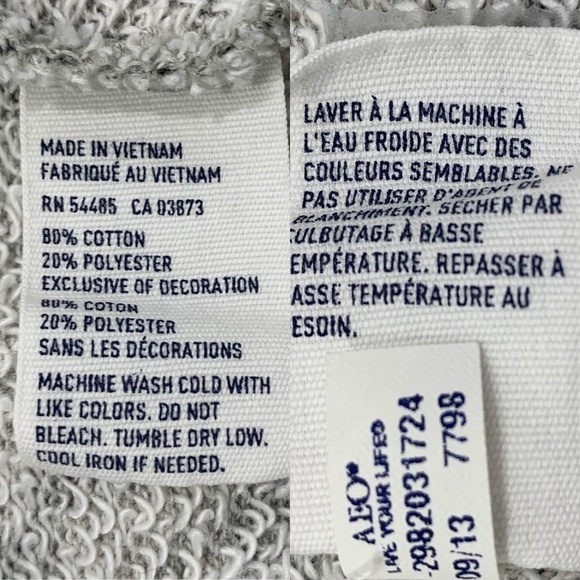 *SOLD* American Eagle Womens Small Sweatshirt Gray Floral - Picture 6 of 8